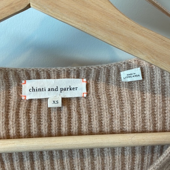 Chinti and Parker XS blush pink v neck wool sweater - Picture 2 of 4